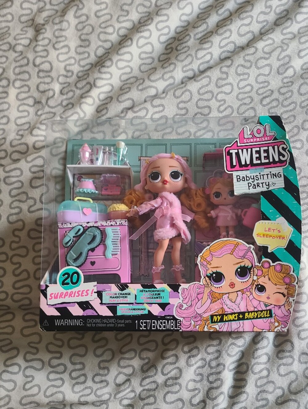 L.O.L. Surprise Tweens Ivy Winks + Babydoll 20 Surprises